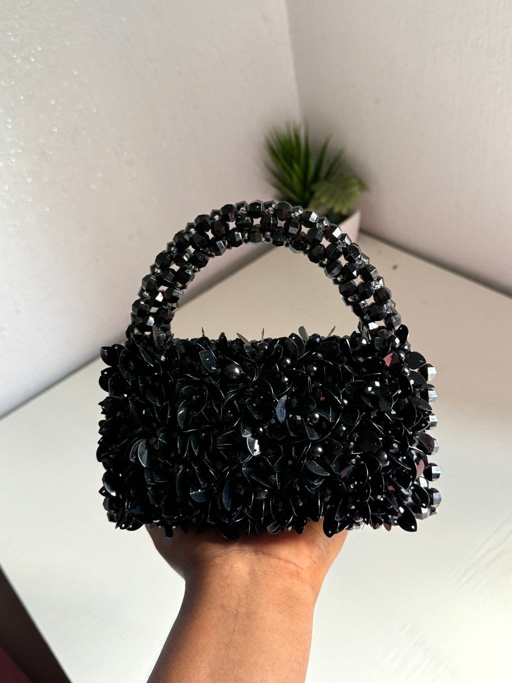 Lila — Black