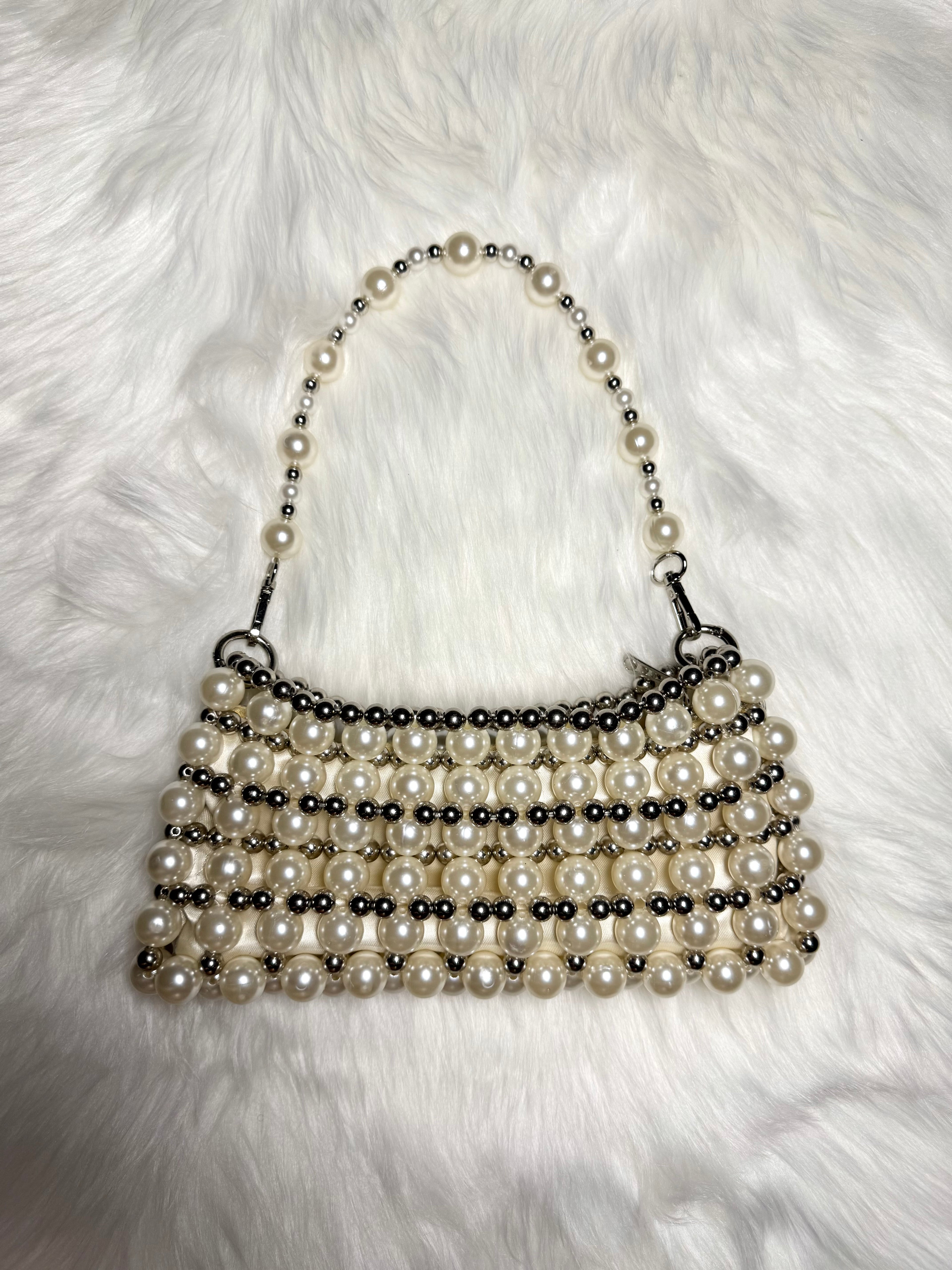 Mimi — Ivory and silver