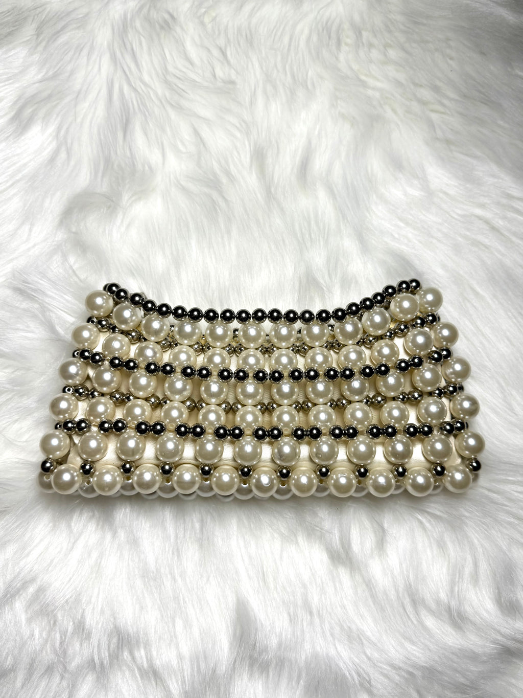 Mimi — Ivory and silver